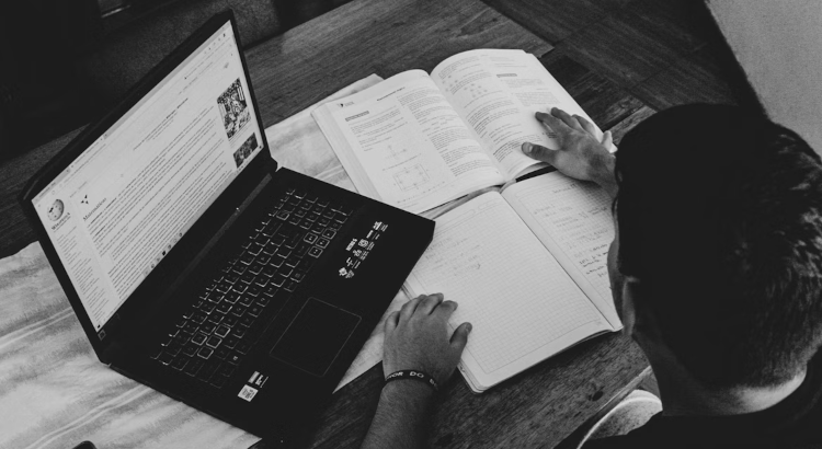 Ventajas de estudiar un grado a distancia