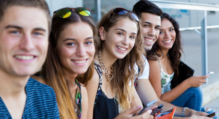 Becas Amancio Ortega: 500 estudiantes podrán estudiar 1º de Bachillerato en EE.UU. o Canadá