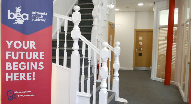 Cursos de inglés online de Britannia English Academy: empiezan en septiembre con profesores nativos y formación adaptada