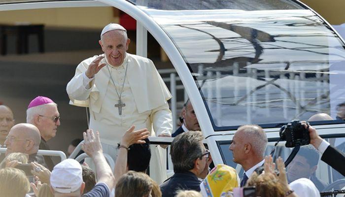 Se buscan voluntarios para la visita del Papa a México