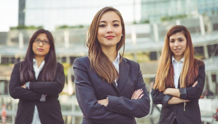 A punto de cierre las becas UCLA para mujeres líderes en la Administración Universitaria