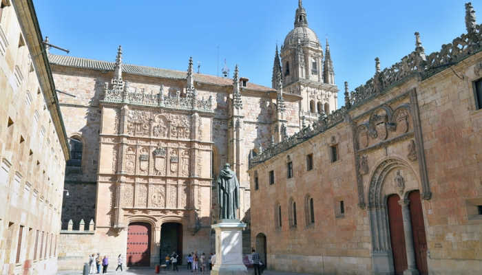 Tradiciones universitarias