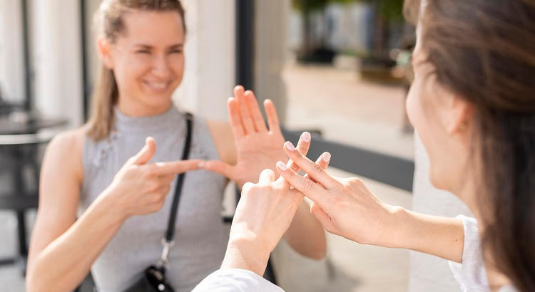  Aprende la lengua de señas a través de vídeos gratuitos en Internet